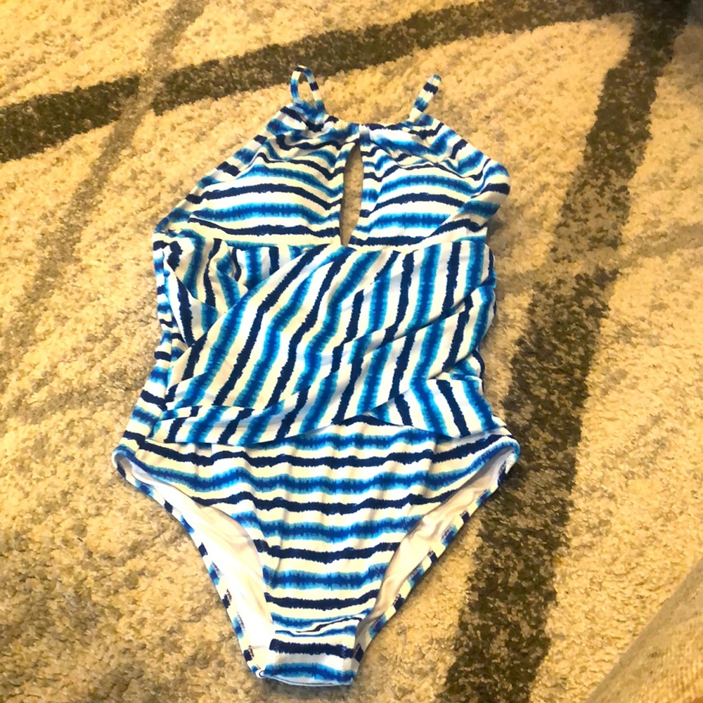 NWT Cupshe One Piece Medium